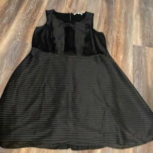 41 Hawthorn black dress